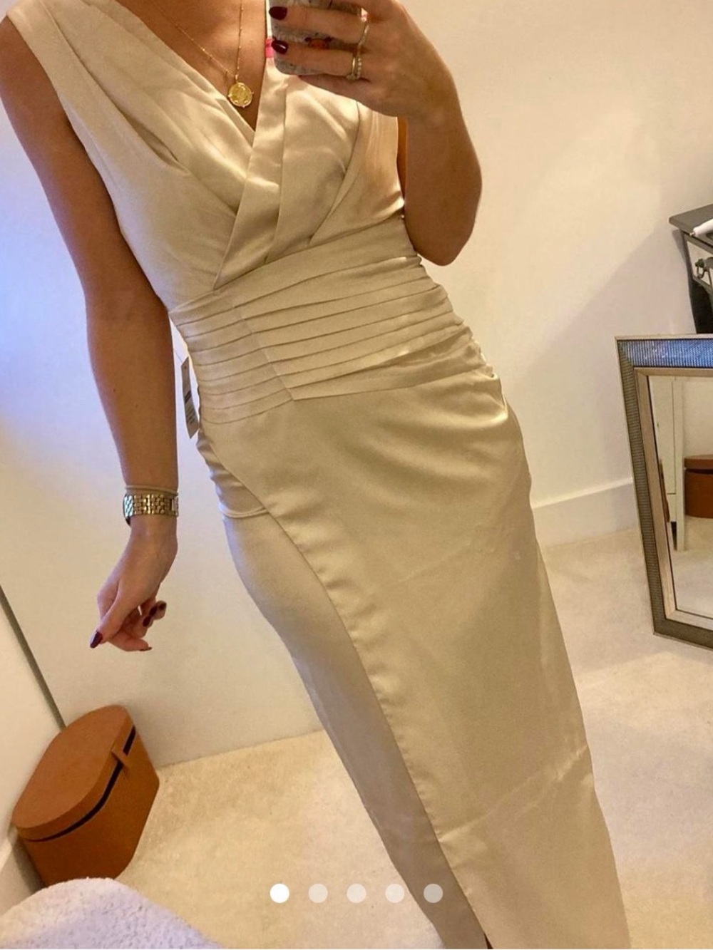 Liquorish butter yellow Satin V-Neck Dress size US 0/ XXS